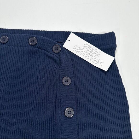NWT Urban Outfitters Women's Size Medium Claira Side Button Mini Skirt Navy Blue - Picture 6 of 11